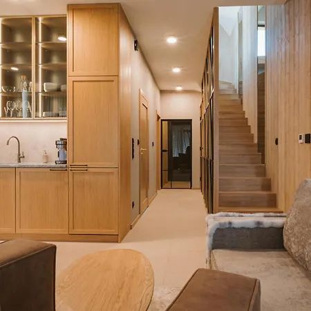 Osada Gron Luxury With Air Conditioning By Bqqk Villa